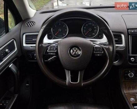 Черный Фольксваген Туарег, объемом двигателя 3 л и пробегом 187 тыс. км за 29970 $, фото 67 на Automoto.ua