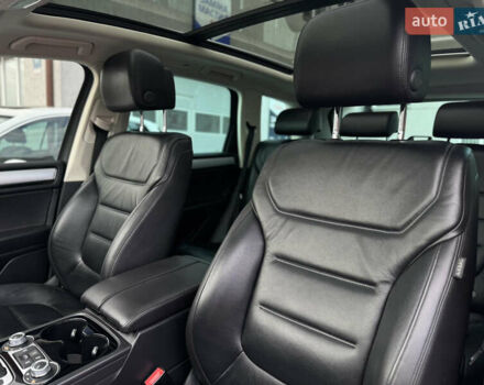 Черный Фольксваген Туарег, объемом двигателя 3 л и пробегом 242 тыс. км за 27999 $, фото 18 на Automoto.ua