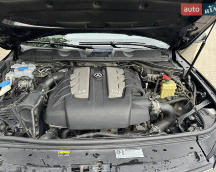 Черный Фольксваген Туарег, объемом двигателя 2.97 л и пробегом 153 тыс. км за 29900 $, фото 12 на Automoto.ua