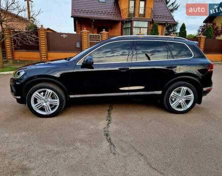 Черный Фольксваген Туарег, объемом двигателя 3 л и пробегом 225 тыс. км за 30000 $, фото 6 на Automoto.ua