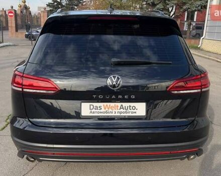 Черный Фольксваген Туарег, объемом двигателя 2.97 л и пробегом 108 тыс. км за 54500 $, фото 6 на Automoto.ua