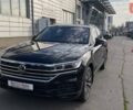Черный Фольксваген Туарег, объемом двигателя 2.97 л и пробегом 108 тыс. км за 54500 $, фото 1 на Automoto.ua