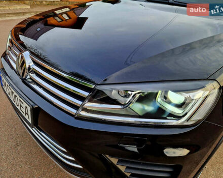 Черный Фольксваген Туарег, объемом двигателя 3 л и пробегом 225 тыс. км за 30000 $, фото 24 на Automoto.ua