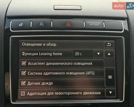 Черный Фольксваген Туарег, объемом двигателя 3 л и пробегом 242 тыс. км за 27999 $, фото 51 на Automoto.ua