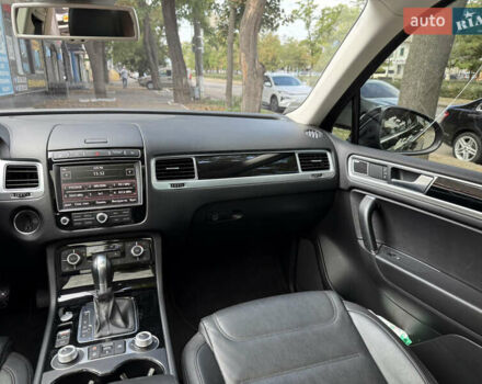 Черный Фольксваген Туарег, объемом двигателя 3 л и пробегом 212 тыс. км за 28999 $, фото 35 на Automoto.ua