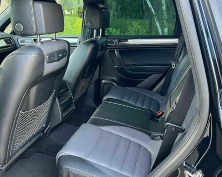 Чорний Фольксваген Туарег, об'ємом двигуна 3 л та пробігом 174 тис. км за 20000 $, фото 8 на Automoto.ua