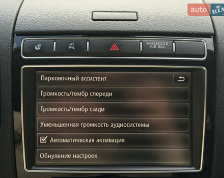 Черный Фольксваген Туарег, объемом двигателя 3 л и пробегом 242 тыс. км за 27999 $, фото 48 на Automoto.ua