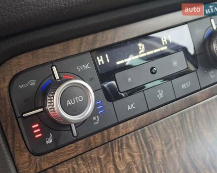 Черный Фольксваген Туарег, объемом двигателя 3 л и пробегом 187 тыс. км за 29970 $, фото 44 на Automoto.ua