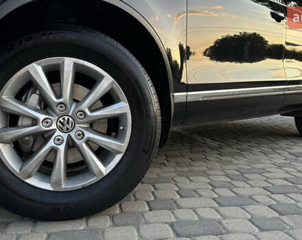 Черный Фольксваген Туарег, объемом двигателя 2.97 л и пробегом 288 тыс. км за 25850 $, фото 25 на Automoto.ua