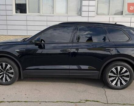 Черный Фольксваген Туарег, объемом двигателя 2.97 л и пробегом 108 тыс. км за 54500 $, фото 8 на Automoto.ua