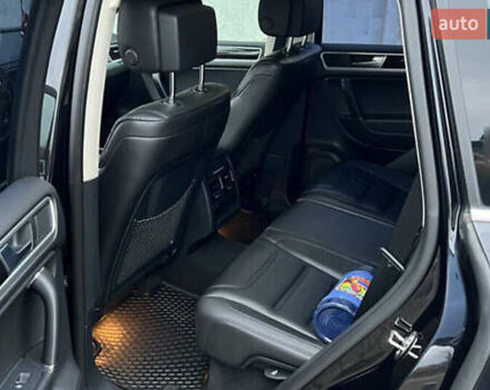 Черный Фольксваген Туарег, объемом двигателя 2.97 л и пробегом 99 тыс. км за 25100 $, фото 9 на Automoto.ua