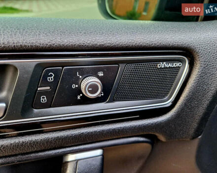 Черный Фольксваген Туарег, объемом двигателя 3 л и пробегом 225 тыс. км за 30000 $, фото 26 на Automoto.ua