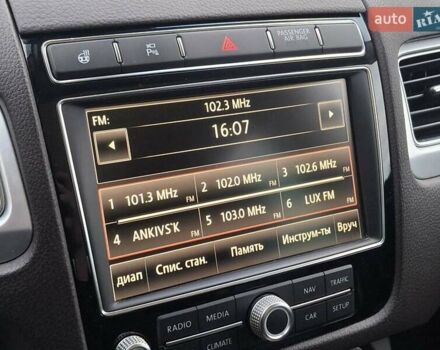 Черный Фольксваген Туарег, объемом двигателя 3 л и пробегом 187 тыс. км за 29970 $, фото 45 на Automoto.ua