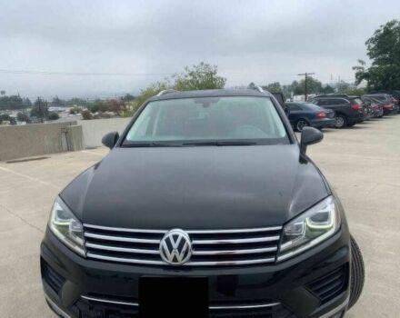 Чорний Фольксваген Туарег, об'ємом двигуна 3 л та пробігом 99 тис. км за 5500 $, фото 3 на Automoto.ua