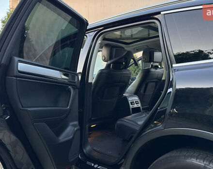 Черный Фольксваген Туарег, объемом двигателя 2.97 л и пробегом 288 тыс. км за 25850 $, фото 52 на Automoto.ua