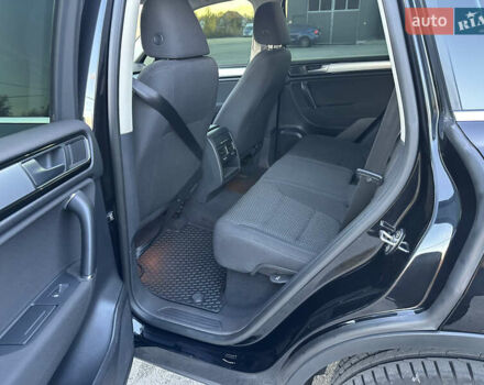 Черный Фольксваген Туарег, объемом двигателя 2.97 л и пробегом 202 тыс. км за 25800 $, фото 20 на Automoto.ua