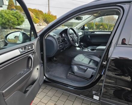 Черный Фольксваген Туарег, объемом двигателя 3 л и пробегом 76 тыс. км за 5600 $, фото 7 на Automoto.ua