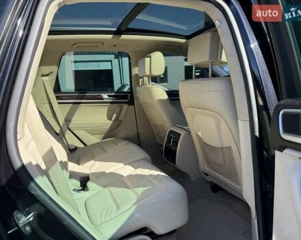 Черный Фольксваген Туарег, объемом двигателя 3 л и пробегом 279 тыс. км за 20400 $, фото 49 на Automoto.ua