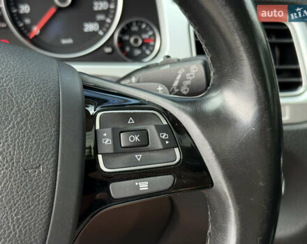 Черный Фольксваген Туарег, объемом двигателя 3 л и пробегом 212 тыс. км за 28999 $, фото 29 на Automoto.ua