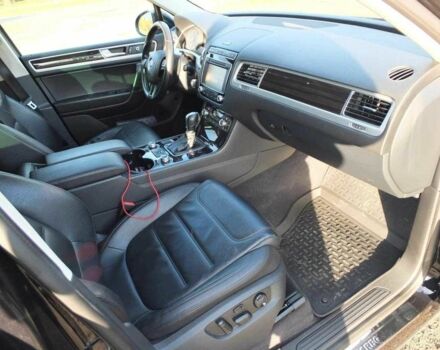 Чорний Фольксваген Туарег, об'ємом двигуна 3 л та пробігом 176 тис. км за 21600 $, фото 9 на Automoto.ua