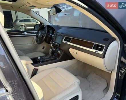 Черный Фольксваген Туарег, объемом двигателя 3 л и пробегом 279 тыс. км за 20400 $, фото 44 на Automoto.ua