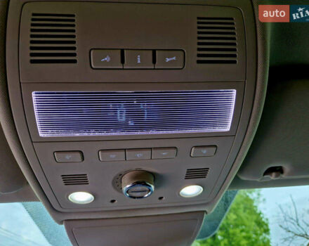 Черный Фольксваген Туарег, объемом двигателя 3 л и пробегом 225 тыс. км за 30000 $, фото 43 на Automoto.ua