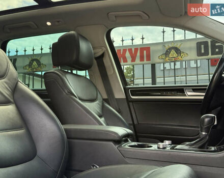 Черный Фольксваген Туарег, объемом двигателя 3 л и пробегом 212 тыс. км за 28999 $, фото 38 на Automoto.ua