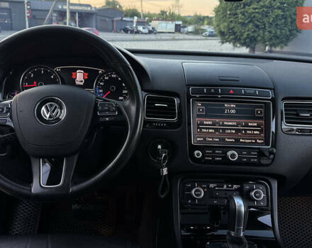 Черный Фольксваген Туарег, объемом двигателя 2.97 л и пробегом 288 тыс. км за 25850 $, фото 73 на Automoto.ua