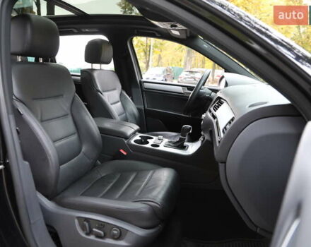 Черный Фольксваген Туарег, объемом двигателя 3.6 л и пробегом 104 тыс. км за 19900 $, фото 11 на Automoto.ua