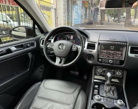 Черный Фольксваген Туарег, объемом двигателя 3 л и пробегом 212 тыс. км за 28999 $, фото 20 на Automoto.ua