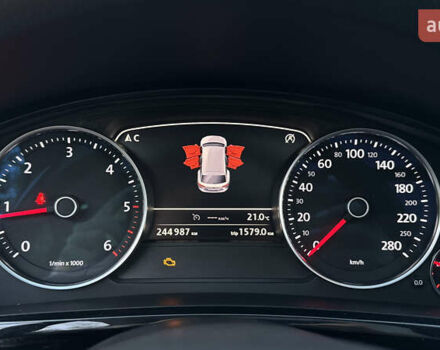 Черный Фольксваген Туарег, объемом двигателя 2.97 л и пробегом 288 тыс. км за 25850 $, фото 81 на Automoto.ua