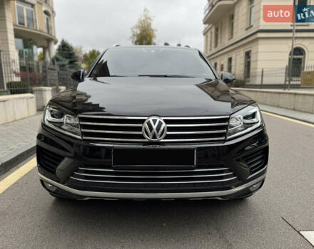 Черный Фольксваген Туарег, объемом двигателя 3 л и пробегом 159 тыс. км за 27900 $, фото 4 на Automoto.ua