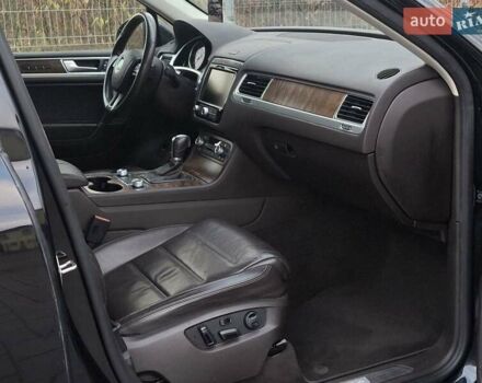 Черный Фольксваген Туарег, объемом двигателя 3 л и пробегом 187 тыс. км за 29970 $, фото 64 на Automoto.ua