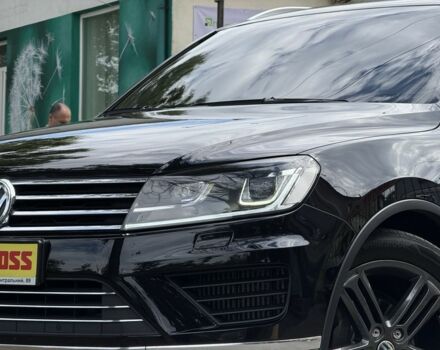 Черный Фольксваген Туарег, объемом двигателя 3 л и пробегом 212 тыс. км за 28999 $, фото 1 на Automoto.ua