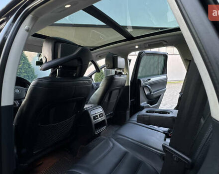 Черный Фольксваген Туарег, объемом двигателя 2.97 л и пробегом 288 тыс. км за 25850 $, фото 46 на Automoto.ua