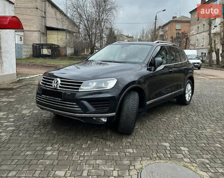 Черный Фольксваген Туарег, объемом двигателя 2.97 л и пробегом 99 тыс. км за 25100 $, фото 1 на Automoto.ua