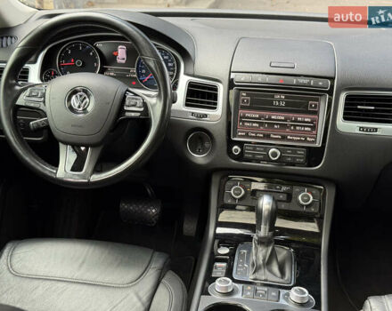 Черный Фольксваген Туарег, объемом двигателя 3 л и пробегом 212 тыс. км за 28999 $, фото 36 на Automoto.ua