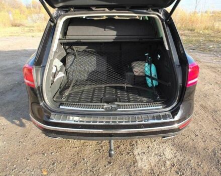 Чорний Фольксваген Туарег, об'ємом двигуна 3 л та пробігом 176 тис. км за 21600 $, фото 4 на Automoto.ua