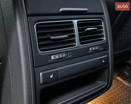 Черный Фольксваген Туарег, объемом двигателя 2.97 л и пробегом 99 тыс. км за 25100 $, фото 10 на Automoto.ua