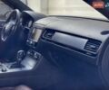 Черный Фольксваген Туарег, объемом двигателя 3 л и пробегом 240 тыс. км за 30900 $, фото 67 на Automoto.ua