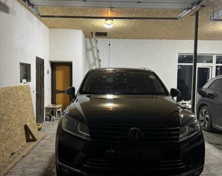 Черный Фольксваген Туарег, объемом двигателя 3 л и пробегом 250 тыс. км за 29500 $, фото 4 на Automoto.ua