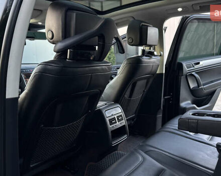 Черный Фольксваген Туарег, объемом двигателя 2.97 л и пробегом 288 тыс. км за 25850 $, фото 48 на Automoto.ua