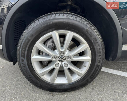 Черный Фольксваген Туарег, объемом двигателя 3 л и пробегом 159 тыс. км за 27900 $, фото 43 на Automoto.ua