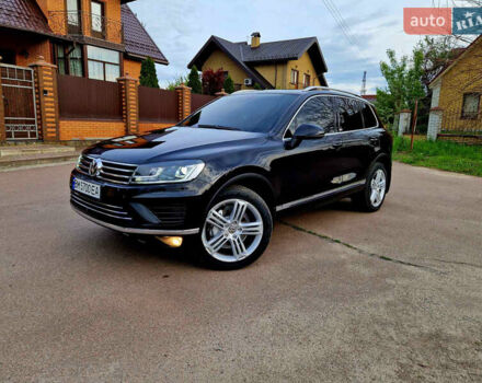 Черный Фольксваген Туарег, объемом двигателя 3 л и пробегом 225 тыс. км за 30000 $, фото 4 на Automoto.ua