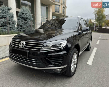Черный Фольксваген Туарег, объемом двигателя 3 л и пробегом 159 тыс. км за 27900 $, фото 3 на Automoto.ua