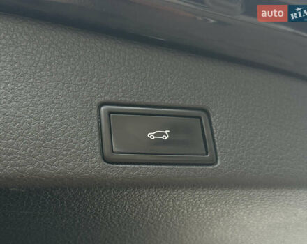 Черный Фольксваген Туарег, объемом двигателя 3 л и пробегом 242 тыс. км за 27999 $, фото 27 на Automoto.ua