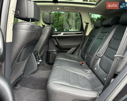 Черный Фольксваген Туарег, объемом двигателя 3 л и пробегом 212 тыс. км за 28999 $, фото 45 на Automoto.ua