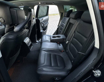 Черный Фольксваген Туарег, объемом двигателя 2.97 л и пробегом 288 тыс. км за 25850 $, фото 44 на Automoto.ua