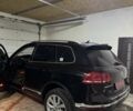 Черный Фольксваген Туарег, объемом двигателя 3 л и пробегом 250 тыс. км за 29500 $, фото 5 на Automoto.ua