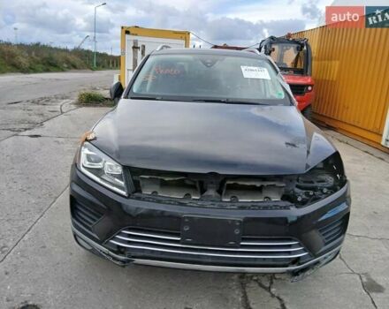 Чорний Фольксваген Туарег, об'ємом двигуна 3.6 л та пробігом 252 тис. км за 12500 $, фото 10 на Automoto.ua